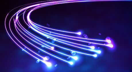 阶跃型多模光纤与渐变型多模光纤有何区别？